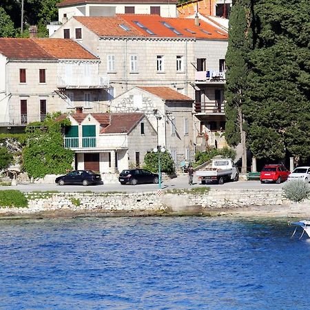 Apartments And Rooms By The Sea Racisce, Korcula - 4341 Dış mekan fotoğraf