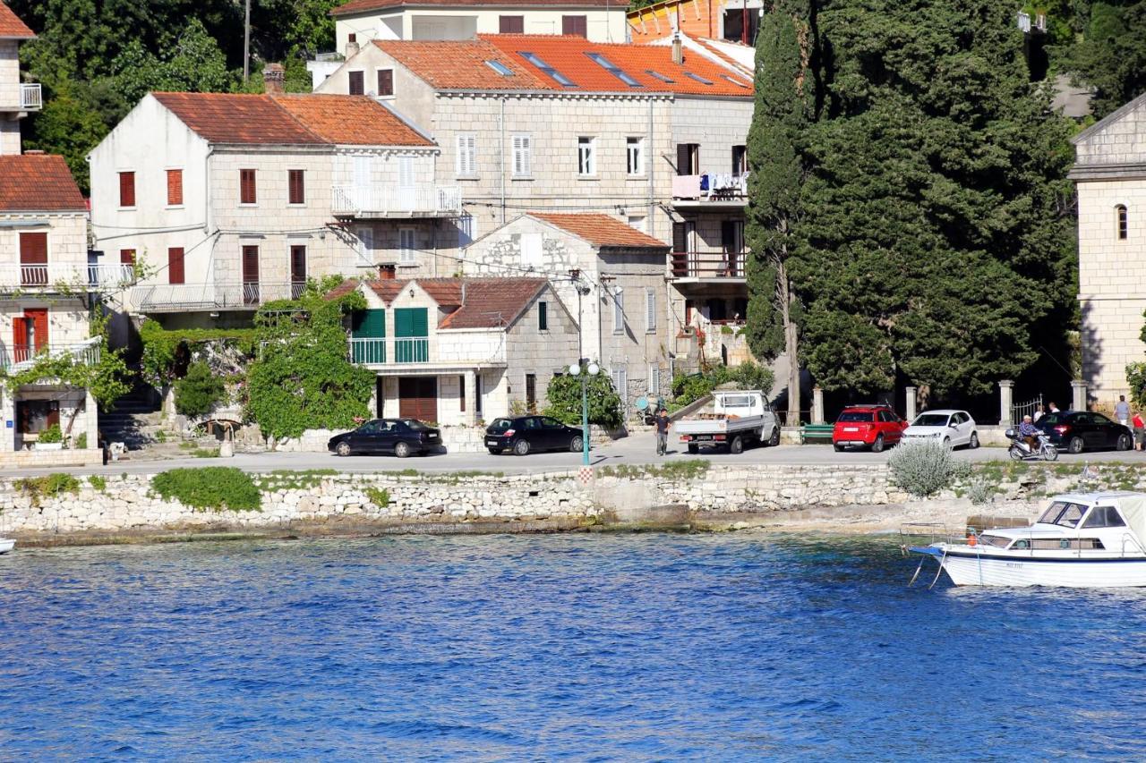 Apartments And Rooms By The Sea Racisce, Korcula - 4341 Dış mekan fotoğraf