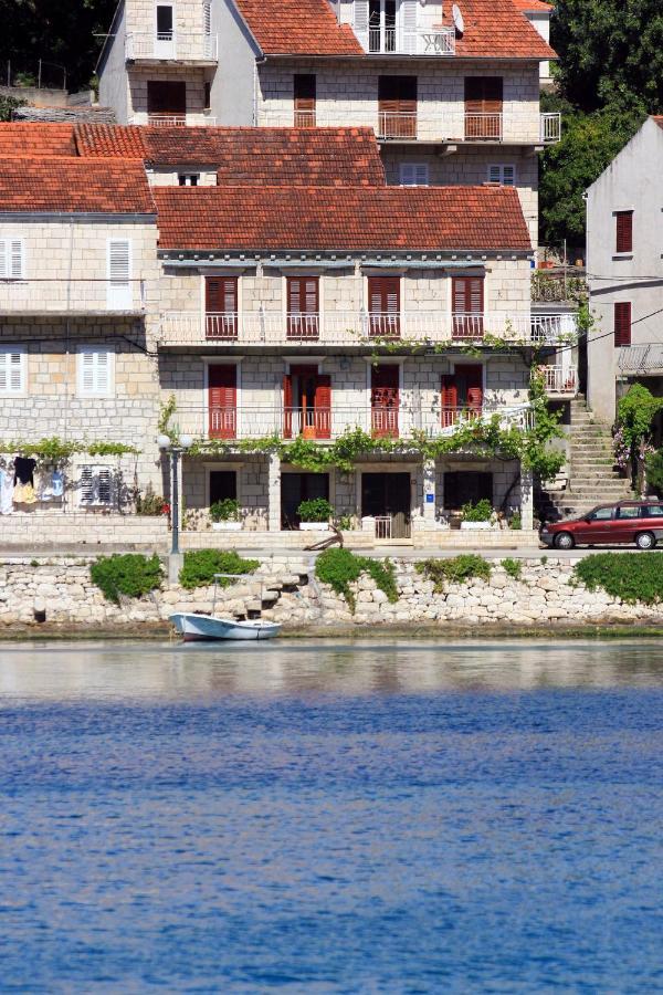 Apartments And Rooms By The Sea Racisce, Korcula - 4341 Dış mekan fotoğraf